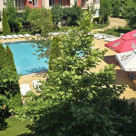Boutique Modern Studio, Free Parking, Wi-fi, Tv, Pool View, Garden, Quiet, Security, 15 Min Walk To The Sea 아파트 *